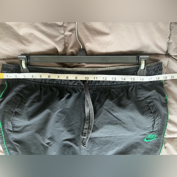 Nike Track Pants Vintage.  Black with Green Piping & Swoosh. Size-XL (16-18) - Picture 10 of 13